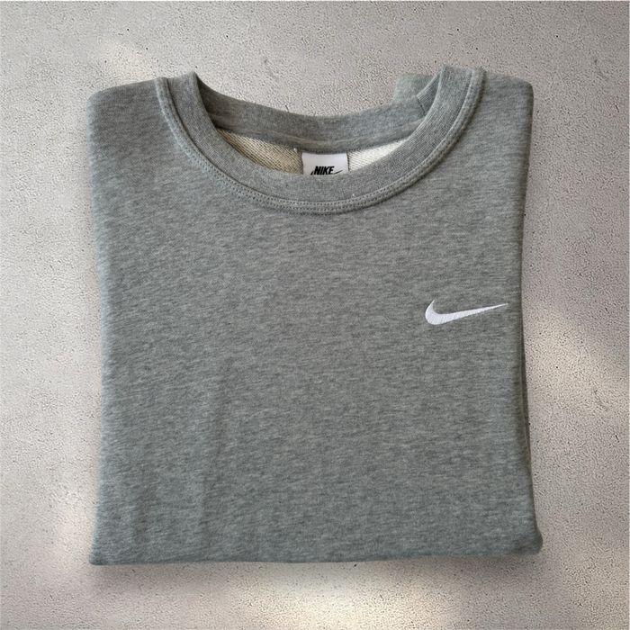 Pull Nike - photo numéro 1