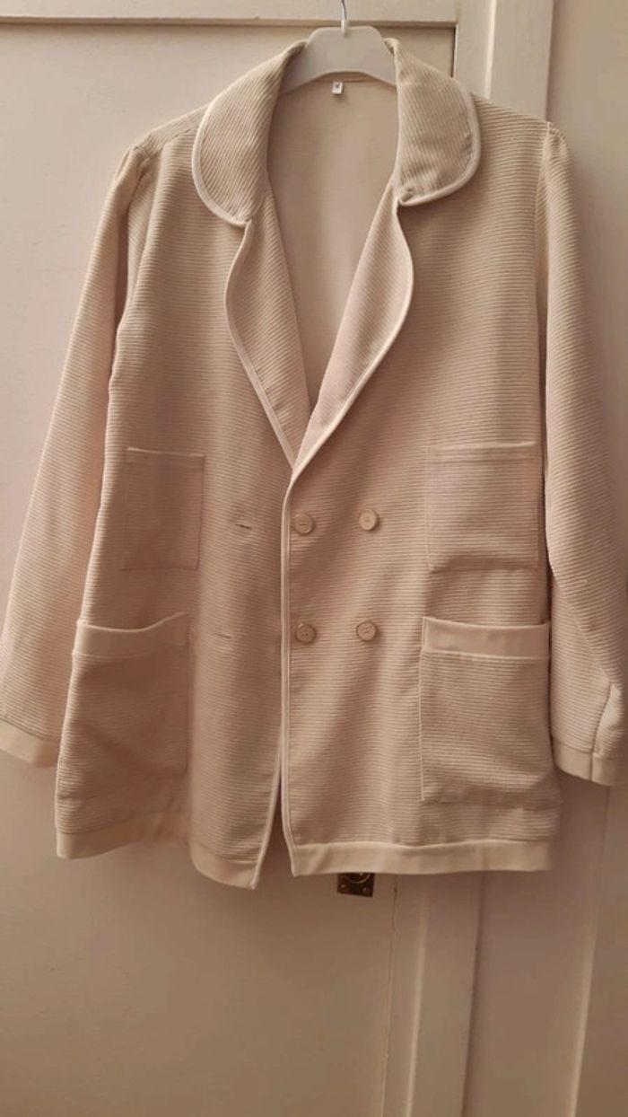 Veste beige - photo numéro 1