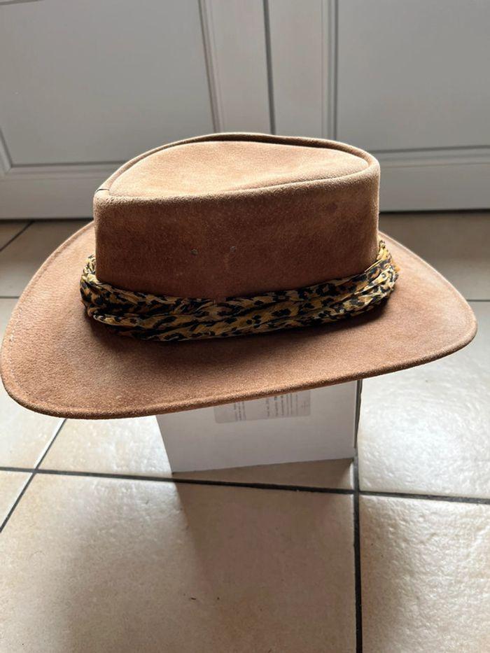 Chapeau cuir jacaru - photo numéro 3