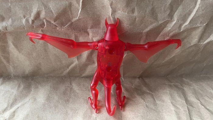 Bandai - 2008 Rare figurine Ben 10 clear red Jetray 10cm - photo numéro 8