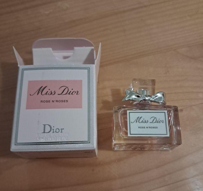 Miniature  miss dior rose  n' roses 5 ml - photo numéro 1