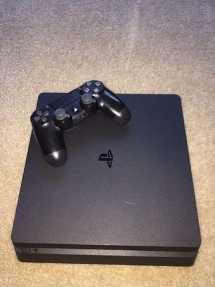 PlayStation 4 Slim - photo numéro 3