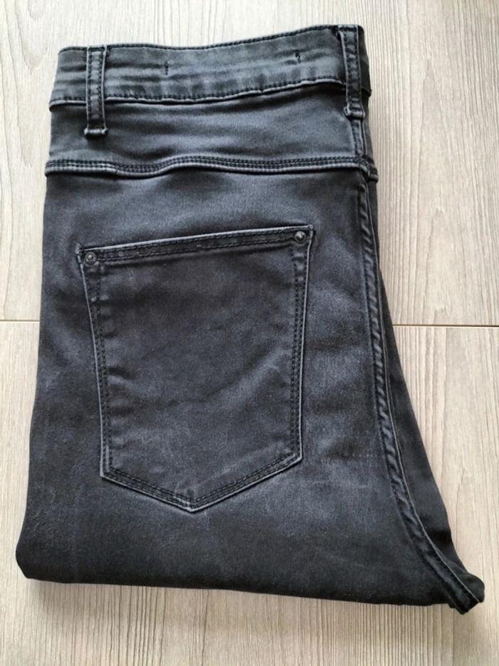 Pantalon Zara - Taille 40 - photo numéro 1