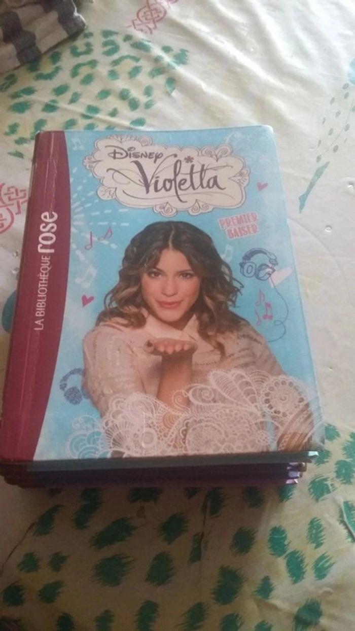 Lot de 5 livres Violetta - photo numéro 2