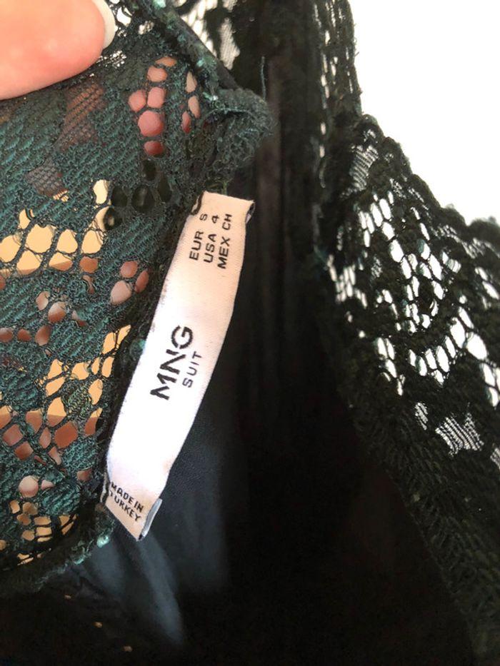 Robe midi Mango dentelle verte et robe noire - photo numéro 5