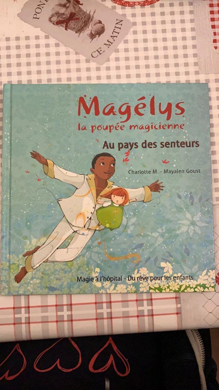 Magelys la poupée magicienne - photo numéro 2