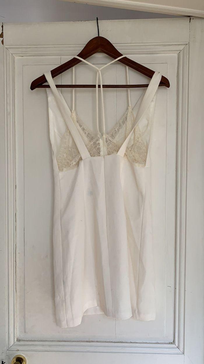 Robe blanche taille S - photo numéro 3