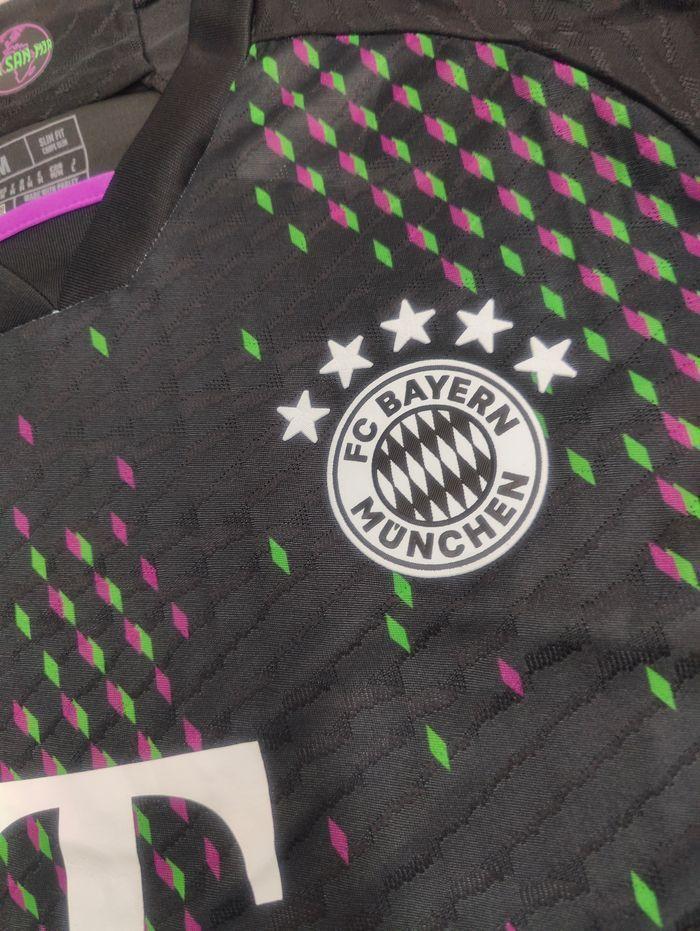 Maillot Bayern 23-24 - photo numéro 4