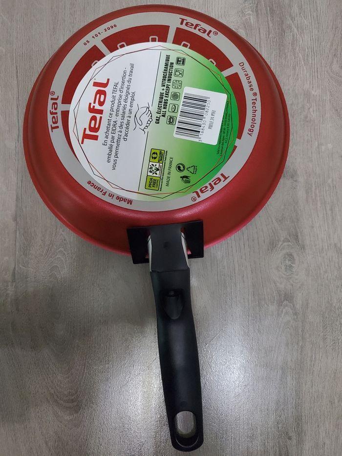 Poêle TEFAL 24cm Neuve. - photo numéro 1