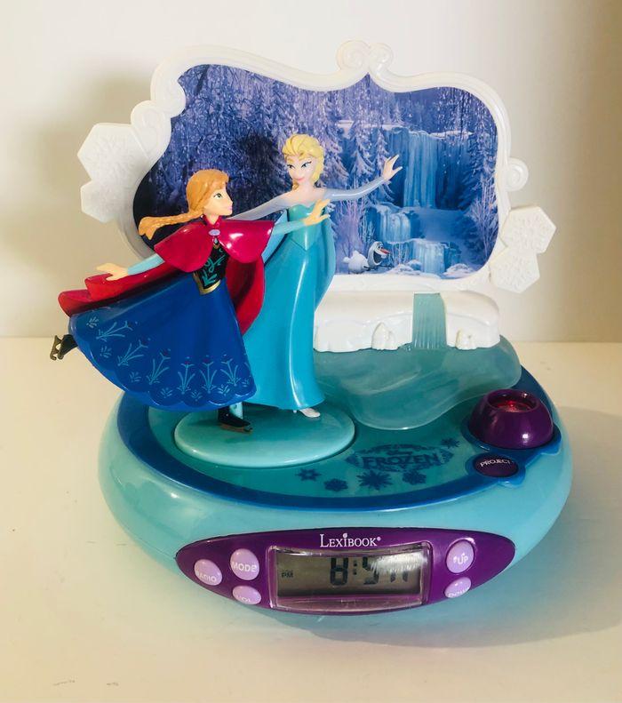 Lexibook RP500FZ Disney Frozen Reine des neiges Elsa Anna radio réveil projecteur 3 en 1 Elsa Anna Olaf Kristoff Sven figurines funko princesses belle aurore ariel raiponce vaiana lot SOP77 - photo numéro 6