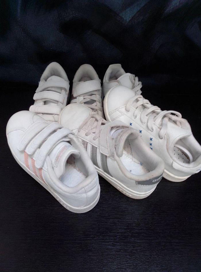 Lot de 3 paires de baskets adidas fille pointure 30 - photo numéro 1