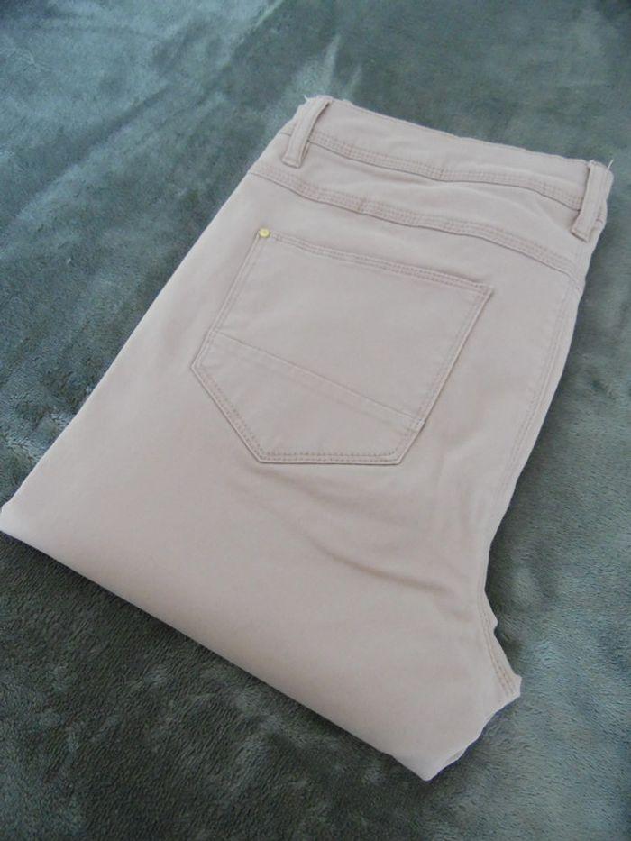 Beau jeans couleur crème, taille 40. - photo numéro 8