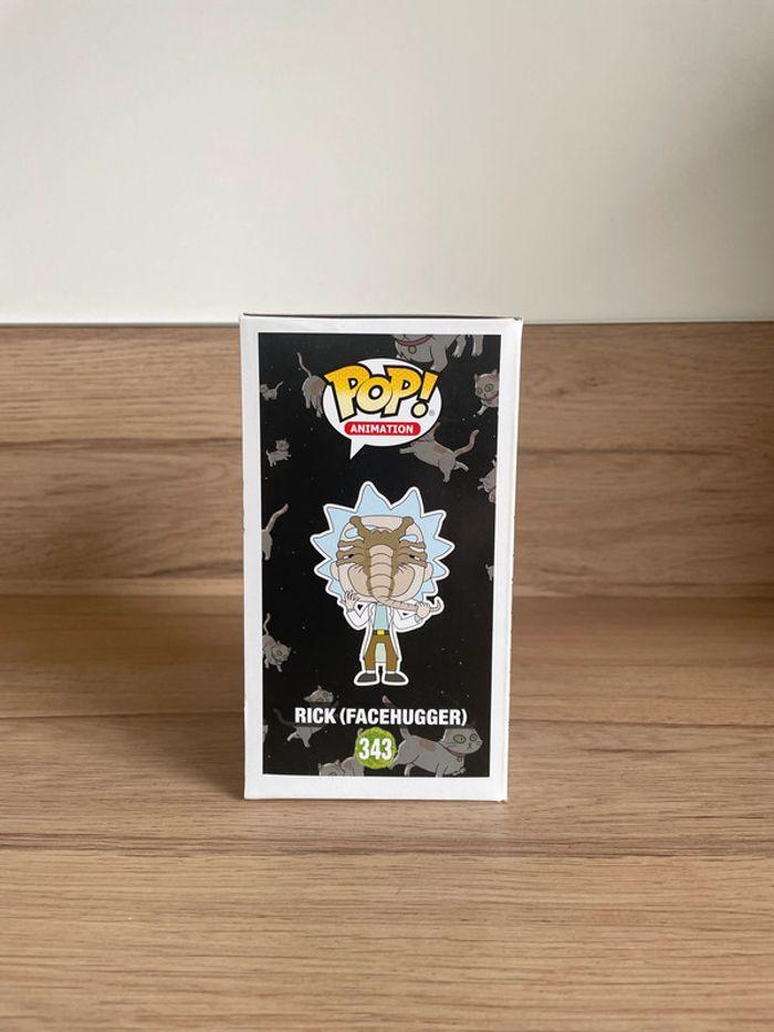 Figurine Funko Pop Rick et Morty : Rick (Facehugger) 343 - photo numéro 4