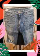 Short cut jeans