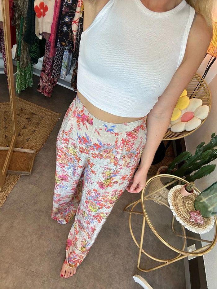 Pantalon fluide Asos à jambes larges, motifs fleuris colorés taille 38 - photo numéro 2