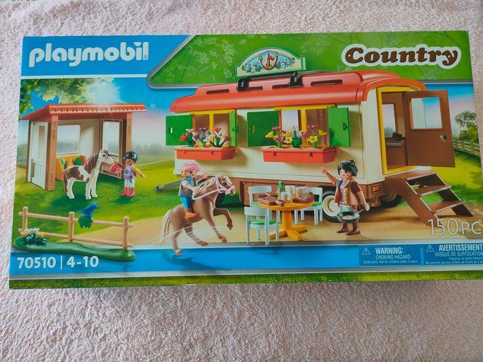 Playmobil Country - Box de poneys et roulotte - 70510 - photo numéro 1