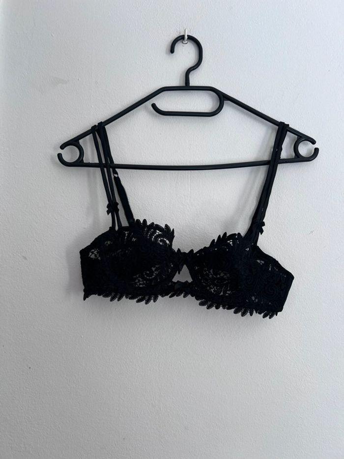 Soutien gorge noir - photo numéro 2