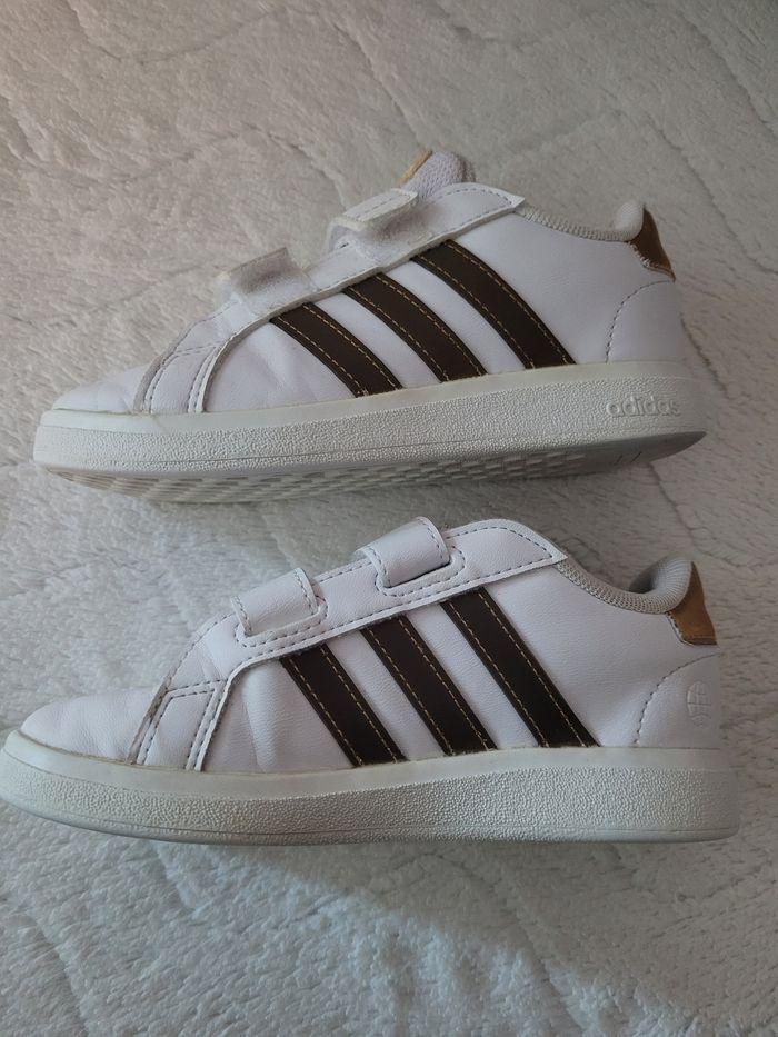 Baskets Adidas taille 27 - photo numéro 2