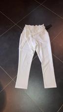 Pantalon blanc à ceinture