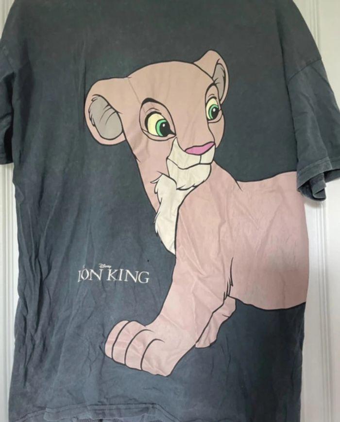 T-shirt Disney simba - photo numéro 1