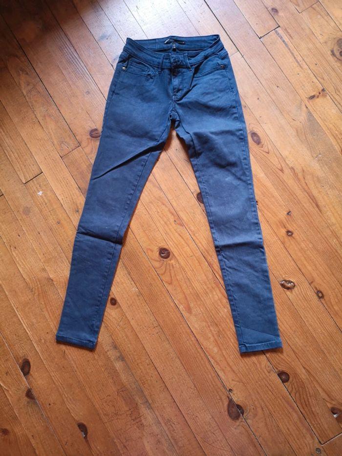 Pantalon bleu très foncé - photo numéro 1