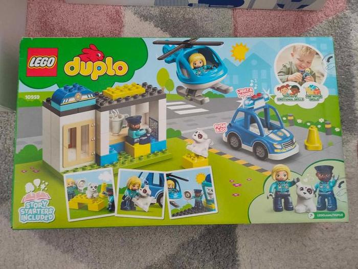 Lego Duplo - Le Comissariat et l'Hélicoptère de la Police - 10959 - ok - photo numéro 2