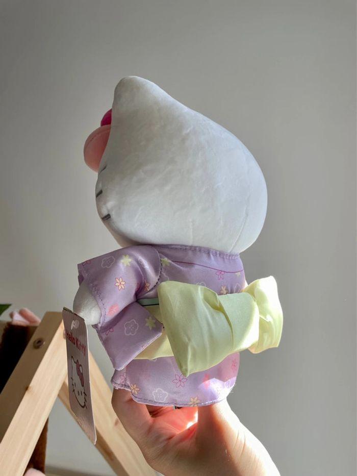 Peluche Hello Kitty en Kimono 👘 - photo numéro 7