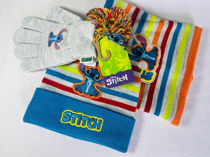 Bonnet gant et cache cou Stitch