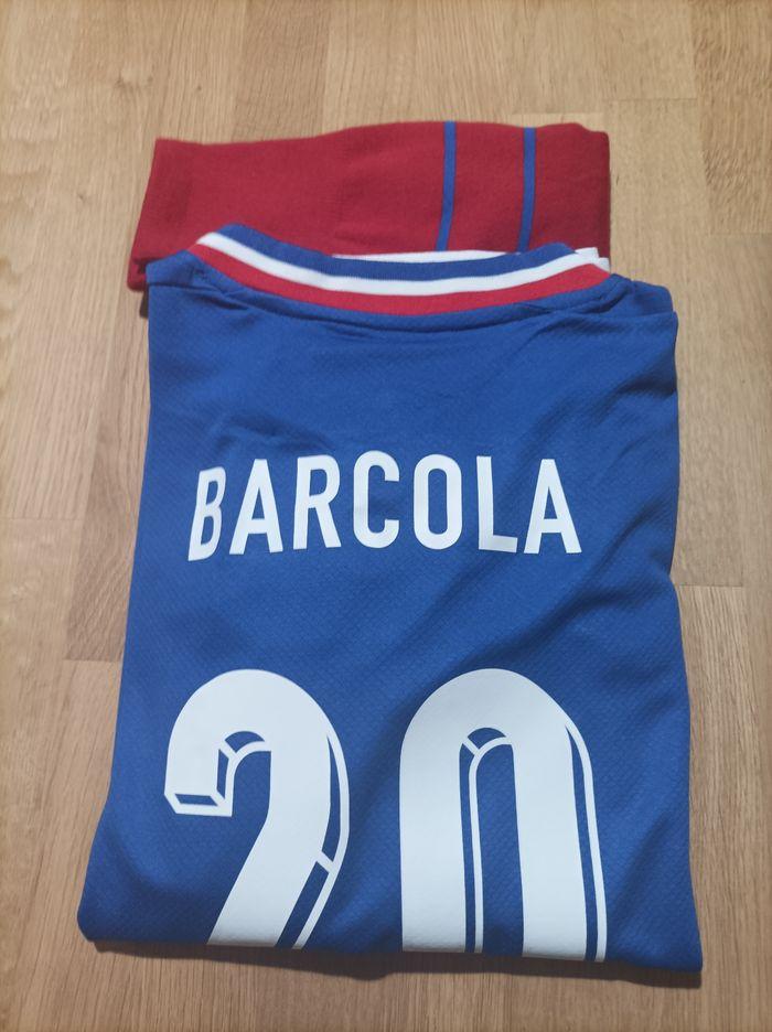 Tenue Barcola France taille 13 /14 ans modèle Euro 2024 - photo numéro 4