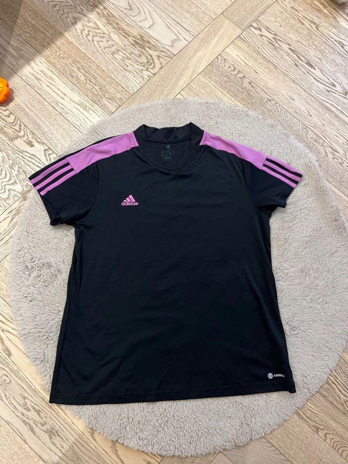 T-shirt adidas - photo numéro 1