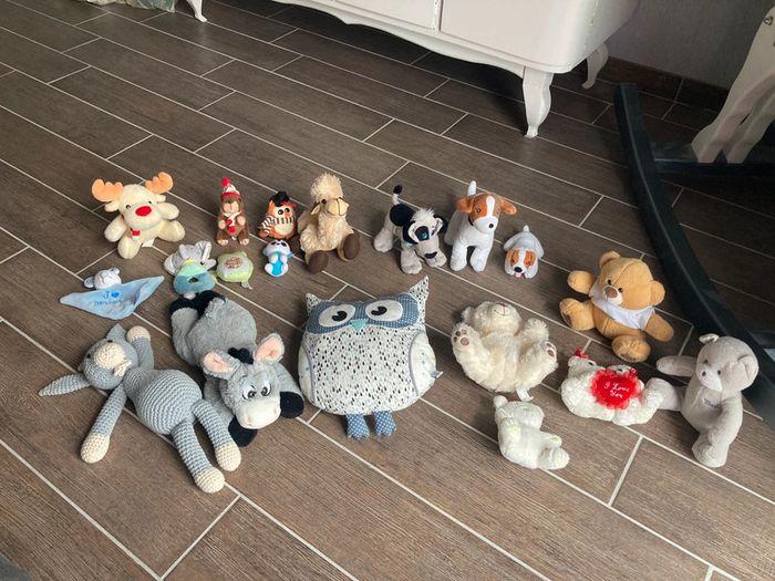 Gros lots de doudous et peluches - photo numéro 1