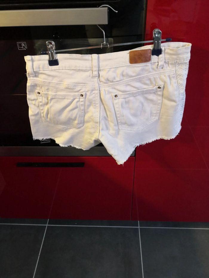 Short blanc fantaisie taille 38 - photo numéro 4