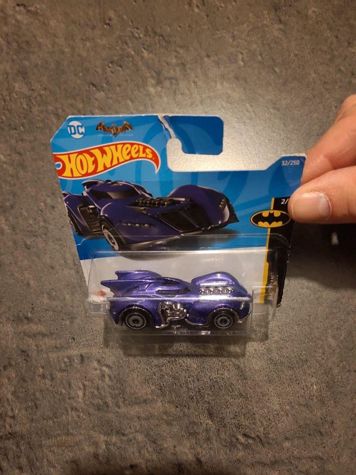 Voiture Batman Arkwam asylum Batmobile Hot Wheels - photo numéro 2