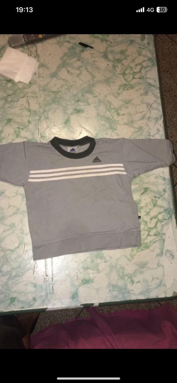 Pull enfant adidas gris authentique 2/3 ans, très peu porté très bon état - photo numéro 6