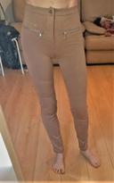 Bershka pantalon skinny caramel t.32/XXS tb état