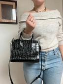 Sac bandoulière Ming en cuir vernis croco noir The Kooples Médium