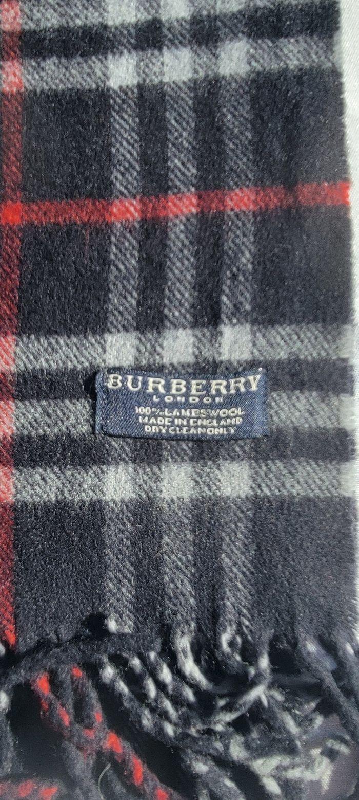 Écharpe noire Burberry London - photo numéro 2