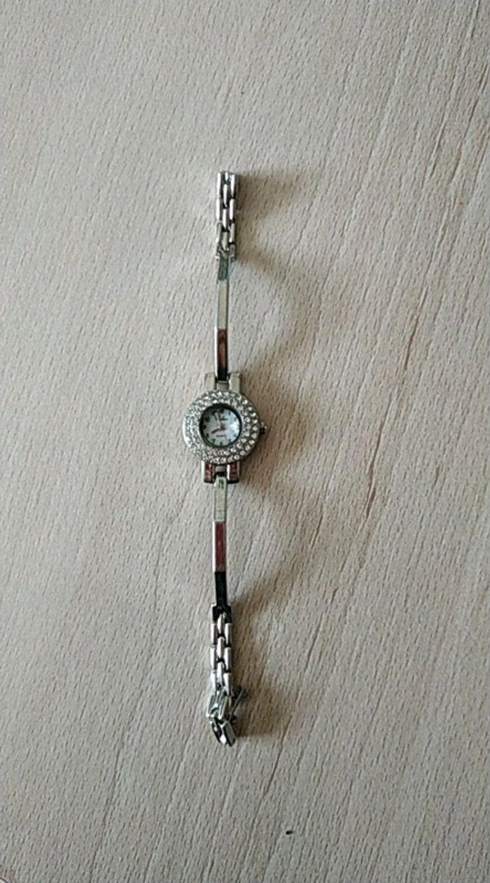 Petite montre quartz bracelet ronde - photo numéro 2