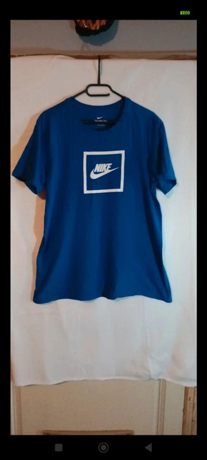 Lot 5 t shirt Nike - photo numéro 1