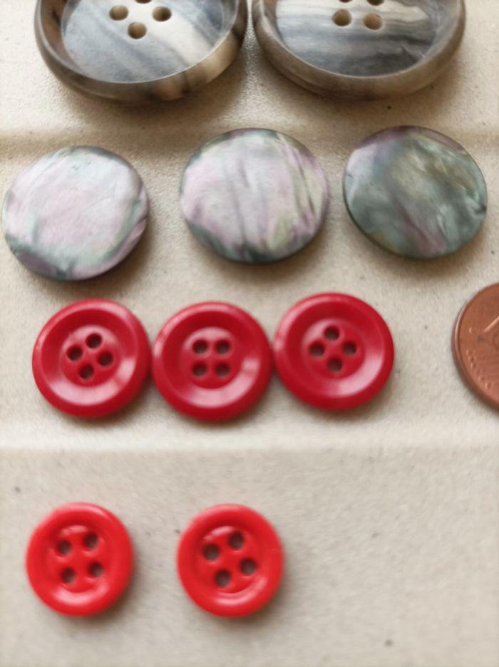 Lot de 10 boutons - Mercerie - photo numéro 2