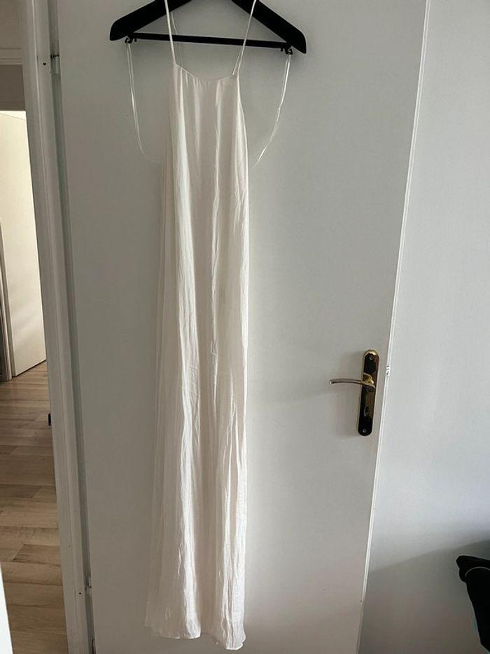 Robe longue crème Zara - photo numéro 1