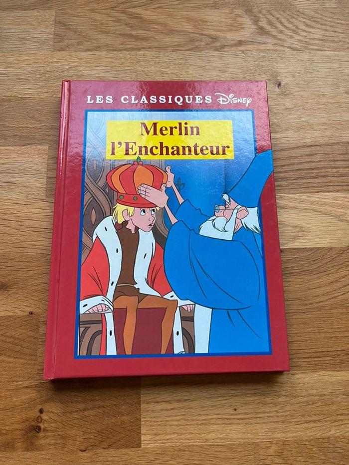 Livre Merlin l’enchanteur FR - photo numéro 1