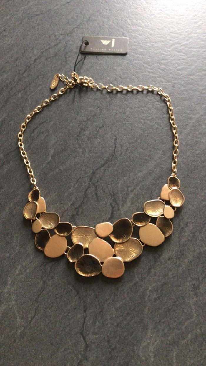 Collier - photo numéro 3