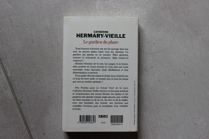 Livre Le gardien du Phare de Catherine Hermary Vieille - photo numéro 2