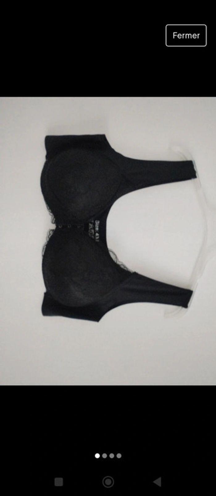 Soutien-gorge neuf 95E - photo numéro 1