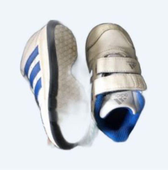 Chaussure adidas taille 21