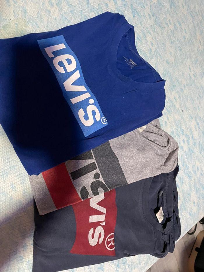 Lot de 3 tee shirt levis - photo numéro 1