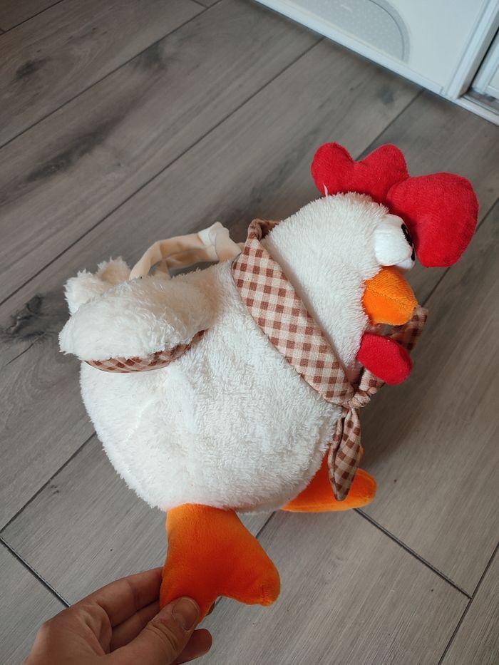 Peluche poule sac oeuf pour Pâques très bon état - photo numéro 1