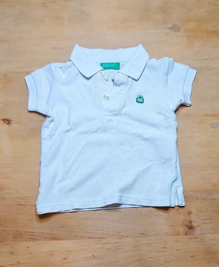 T-shirt polo Benetton taille 12 mois - photo numéro 1