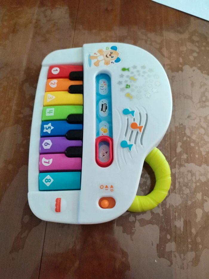 Fisher Price mon piano rigolo - photo numéro 1